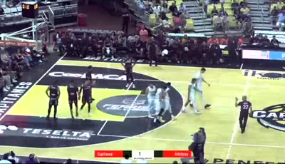 Capitanes 드 아레 시보 vs Atleticos de San German