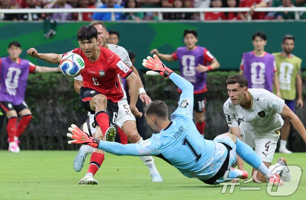 황인범, 이젠 직접 침투한다…진화한 '축구 도사'[월드컵]