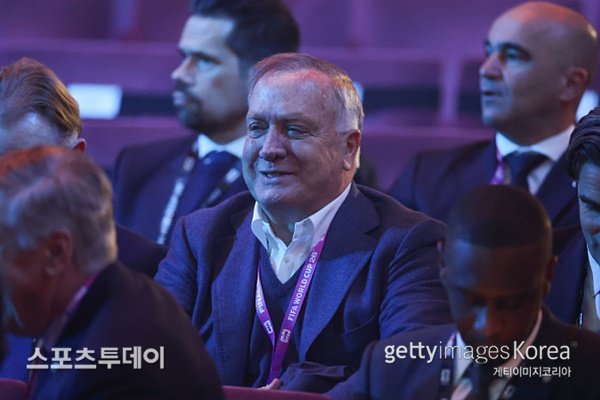'인구 15만 명' 퀴라소 월드컵행 이끈 아드보카트 감독, 개막 한 달 앞두고 복귀